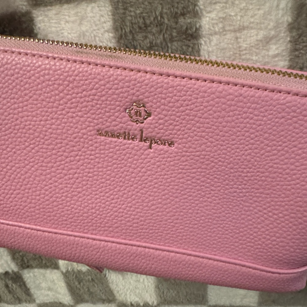 Nanette Lepore Women’s Pink Dome CrossBody Bag Multiple Storage Units - Picture 6 of 13